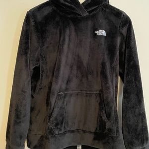 Barely used Black fuzzy North face sweatshirt